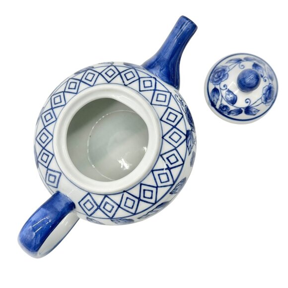 Bella Casa By Ganz Teapot with Lid Blue White Porcelain Floral 9 x 6 inches - Picture 2 of 9